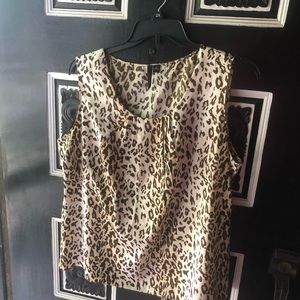 Essentials Leopard Sleeveless Shell Blouse. 1X